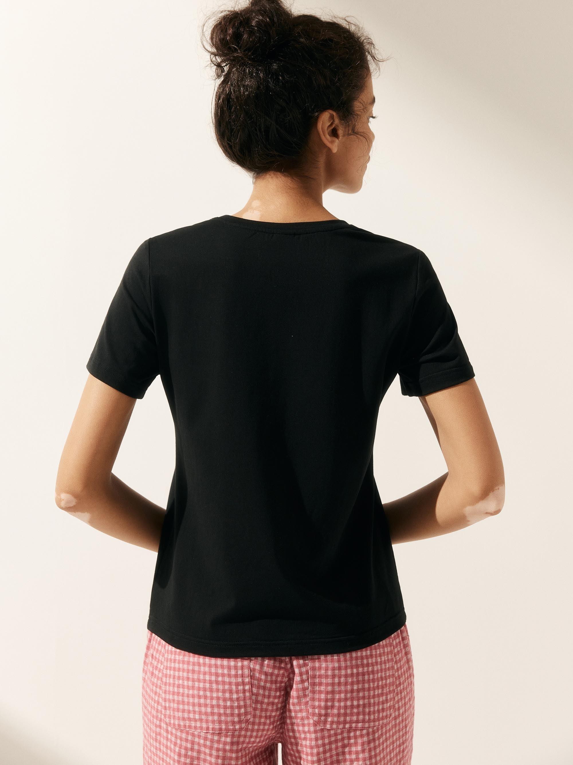 Stretch-Knit Bamboo Classic Basic Tee BELLE