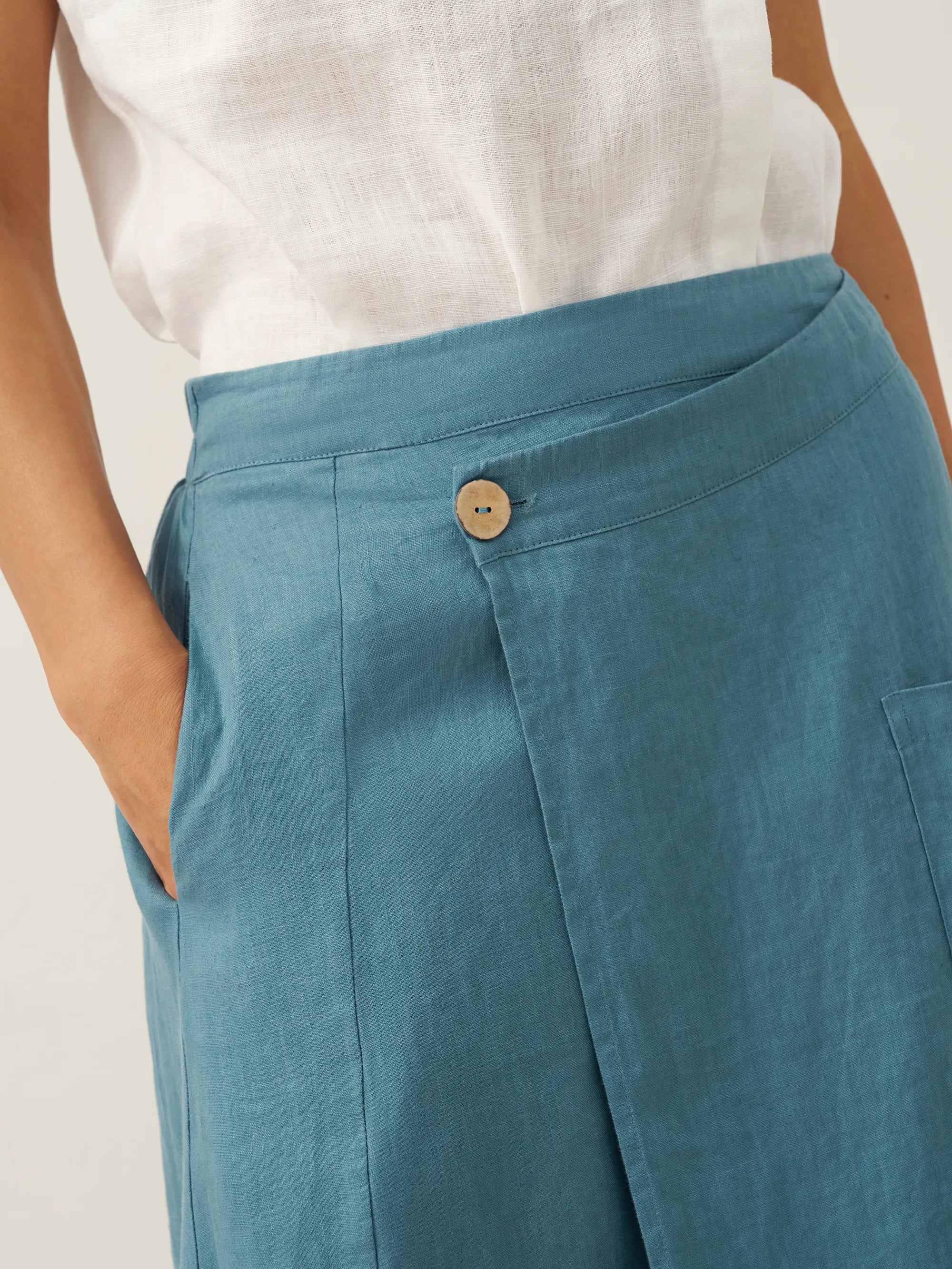 100% Linen Angled Closure Wrap Skirt FRESSA