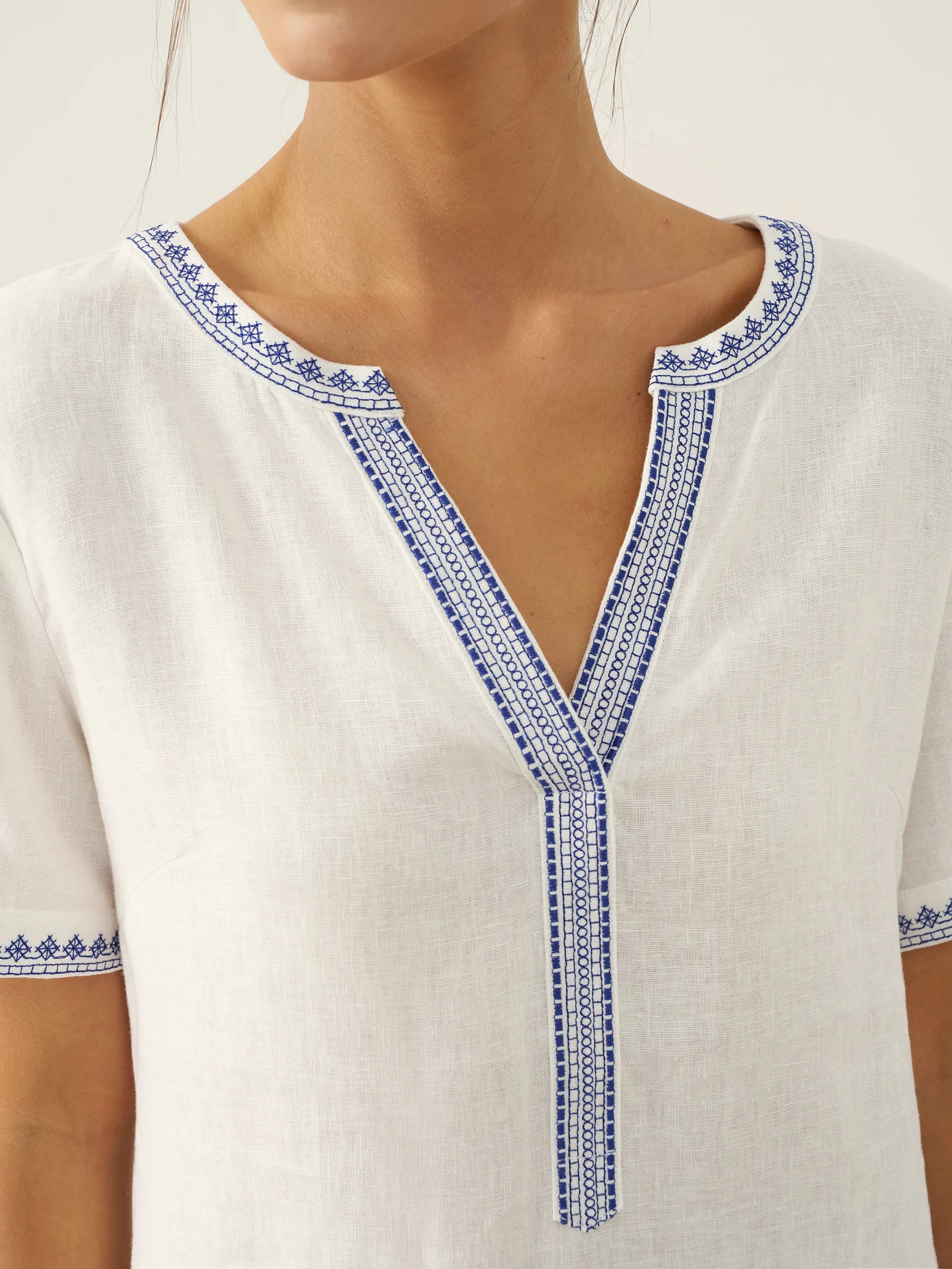 100% Linen Embroidered V-Neck Midi Dress with Belt FELLIS